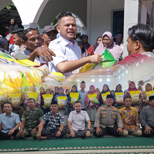 Dari Bumi untuk Rakyat: Pebriyan Winaldi Tebar 6 Ton Beras di Program Jumat Berkah