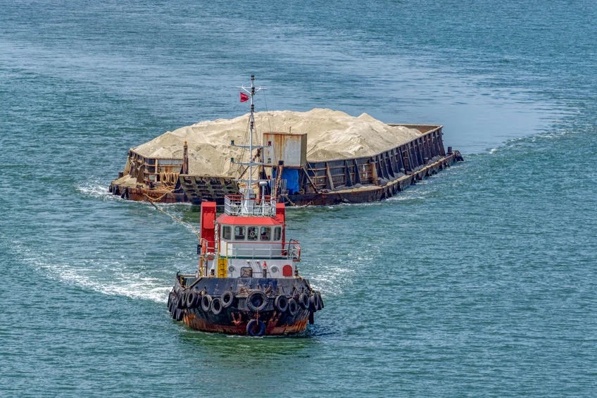 Pasir Laut Diduga Ilegal dari Karimun Serbu Batam, Izin Tambang Rakyat Jadi Tameng