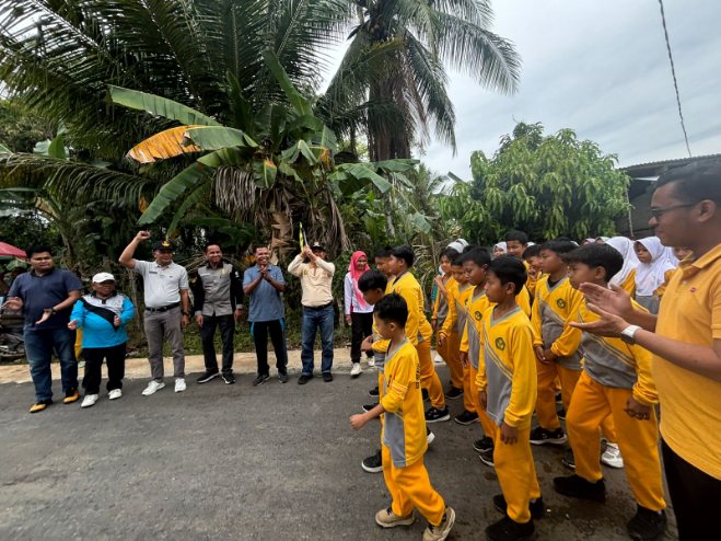 Ratusan Guru Tumpah Ruah di Danau Wisata! Camat KHS: Kalian Penentu Masa Depan Bangsa!